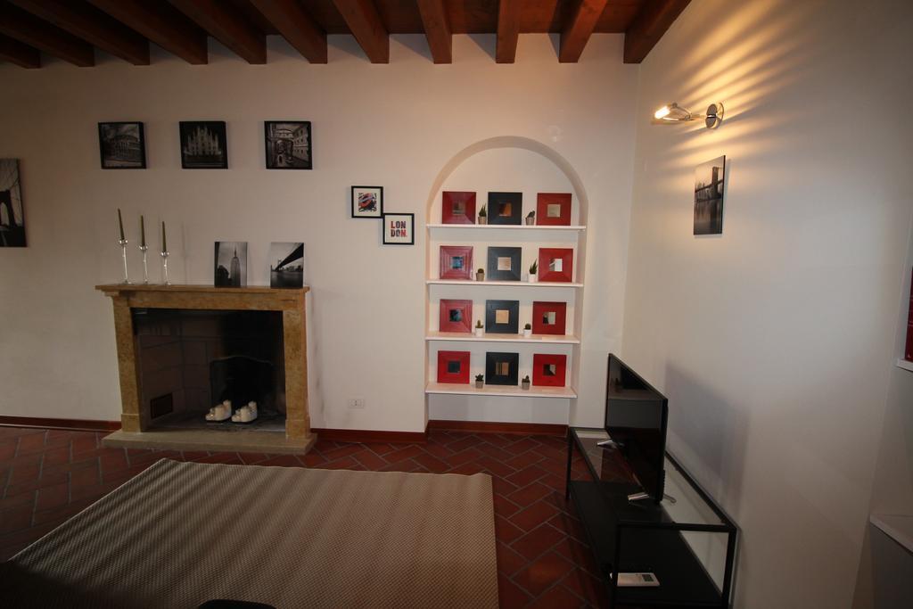 Eleganti Dimore Brescia Buitenkant foto