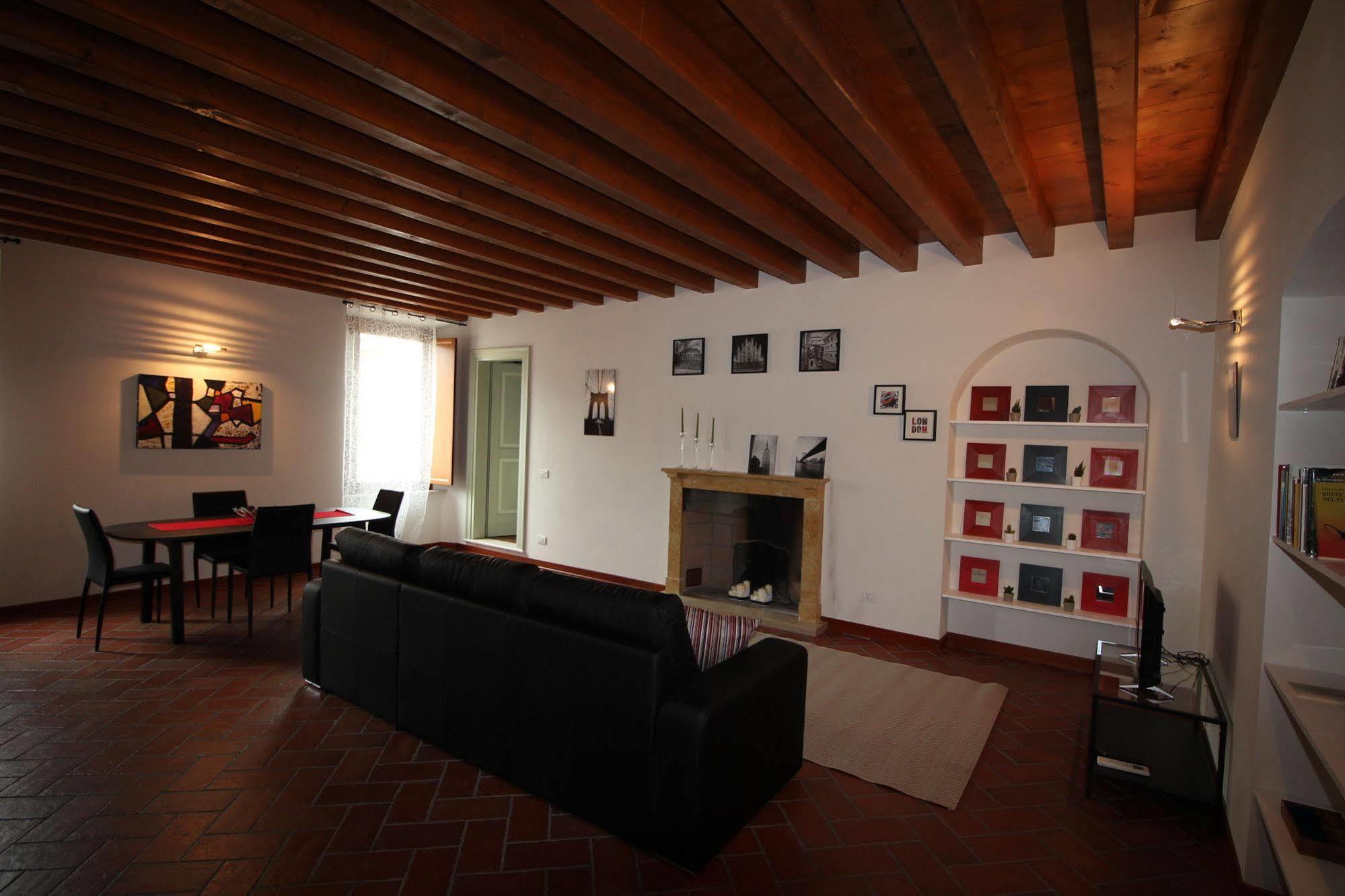 Eleganti Dimore Brescia Buitenkant foto